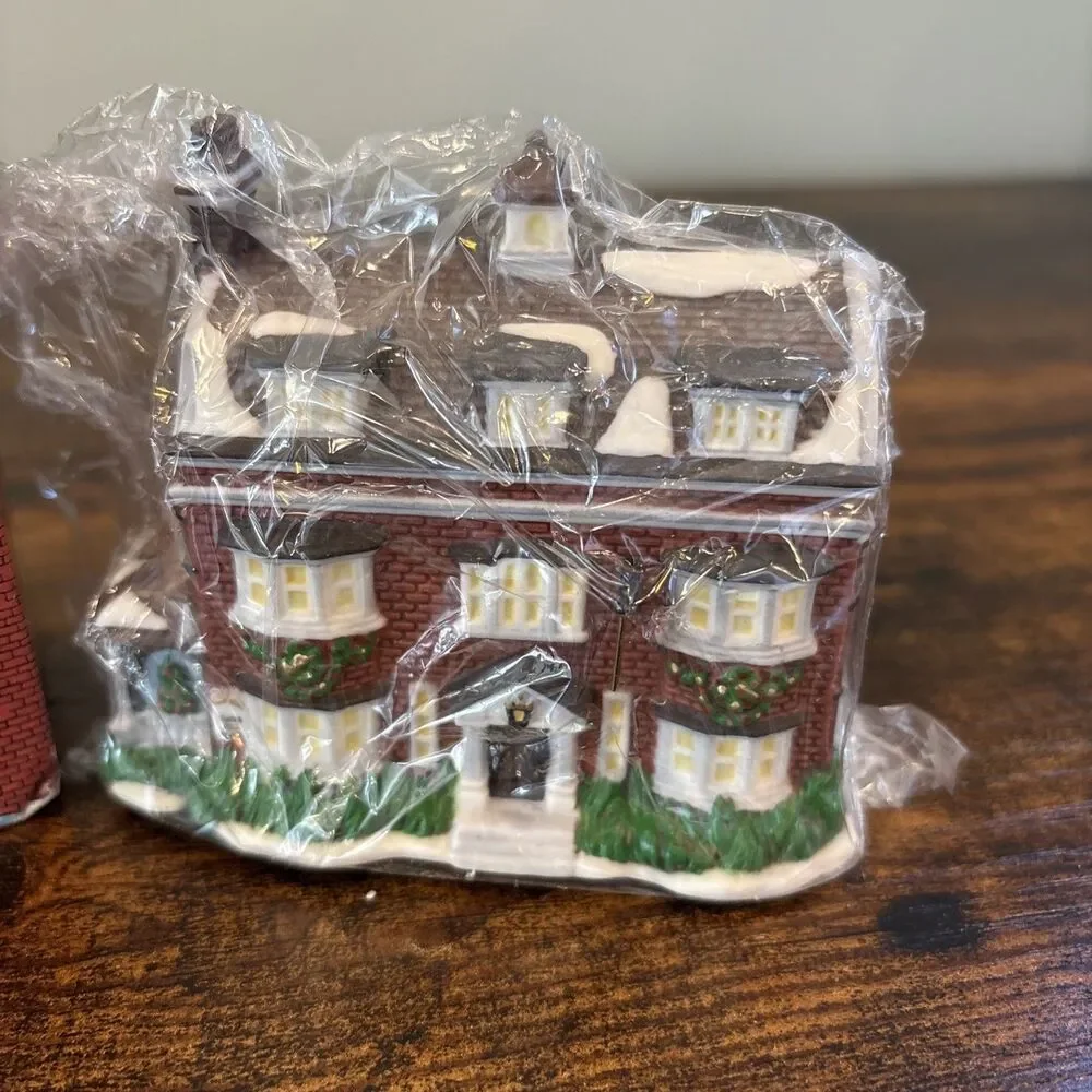1997 Department 56 Gad's Hill Place Building Ornament Charles‎ Dickens Heritage